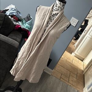 Max Studio Cream Sleeveless Vest